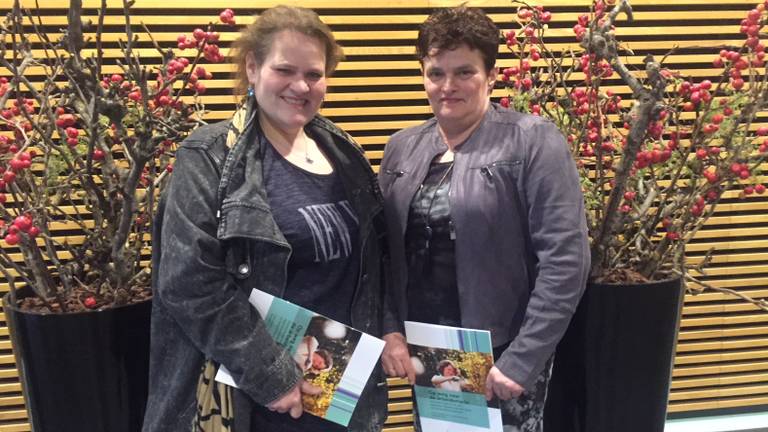 Annette Langenberg en Marianne Gruntjes (foto: Tonnie Vossen)