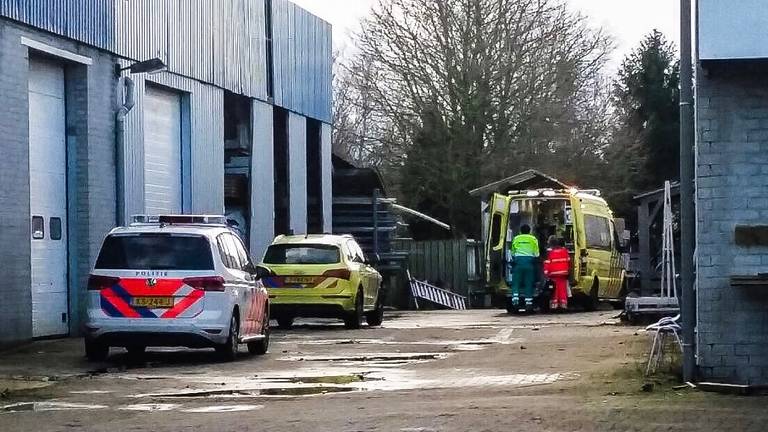 In Venhorst raakte een man ernstig gewond na een val (foto: Danny van Schijndel / 112nieuwsonline