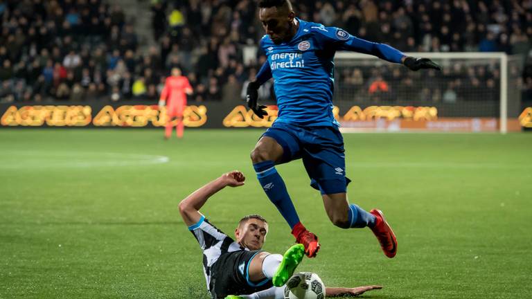 Joshua BrenetL: onder vuur genomen door Heracles en de Van de Kerkhofs (foto: VI Images).