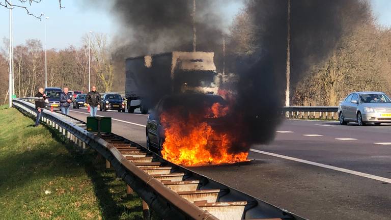 Vorige week was er ook al een autobrand op de snelweg.