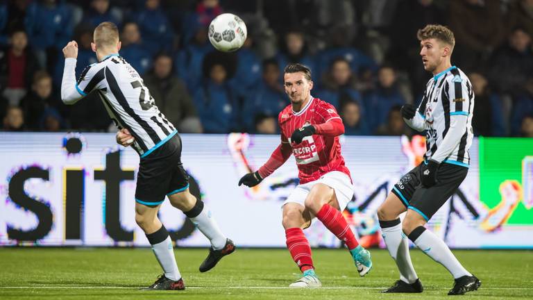 Willem II staat in de rust met 1-0 achter. (Foto: VI Images)