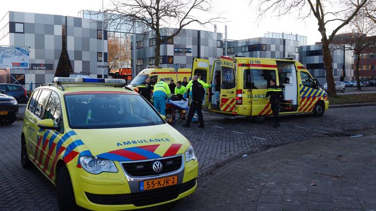 Meisje aangereden in Eindhoven (foto:Sem van Rijssel/SQ Vision Mediaprodukties).