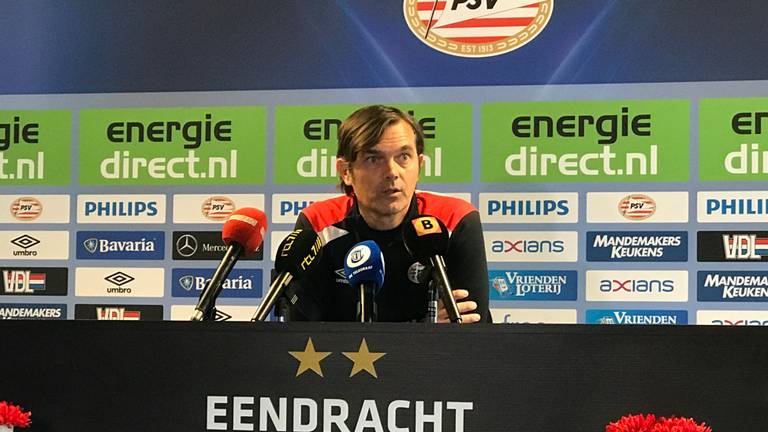 Phillip Cocu blikt vooruit op de wedstrijd tegen PEC Zwolle