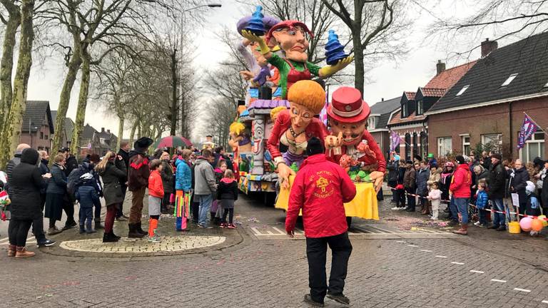 'Tis un ploatje', de carnavalsoptocht van Wouwse Plantage (Foto: Eva de Schipper)