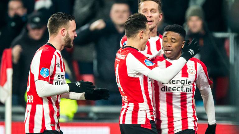 PSV viert de overwinning op FC Utrecht. (foto: VI Images)