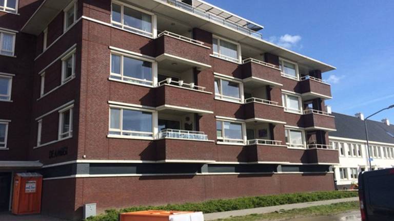 De flat waarin de gruwelijke mishandeling plaatsvond aan de Aquamarijn-Amber in Zevenbergen.