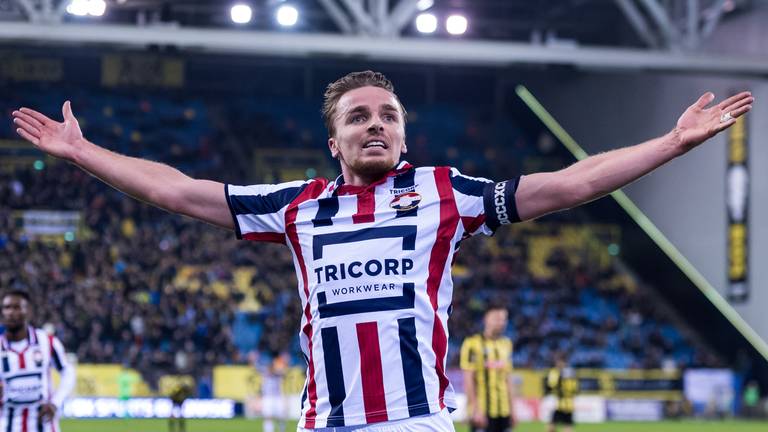 Ben Rienstra in het shirt van Willem II, met hoofdspsonsor Tricorp op de borst (foto: VI Images).