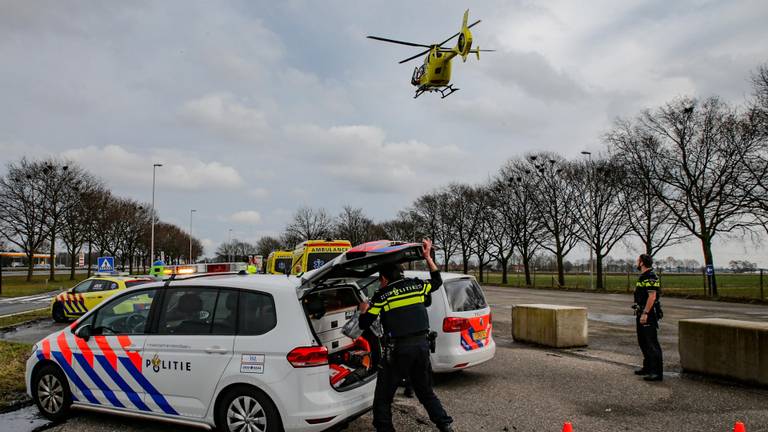 Er werd een traumahelikopter opgeroepen. (Foto: SQ Vision Mediaprodukties)