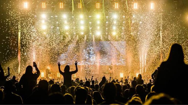 De camping van Paaspop komt met een zwemparadijs (foto: Organisatie Paaspop).