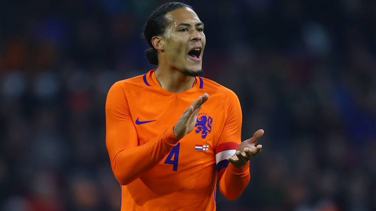 Virgil van Dijk krijgt maandag met Oranje te maken met Cristiano Ronaldo. (Foto: VI Images)