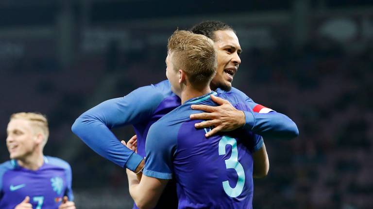 Virgil van Dijk viert zijn eerste treffer als aanvoerder van het Nederlands elftal. (Foto: VI Images)