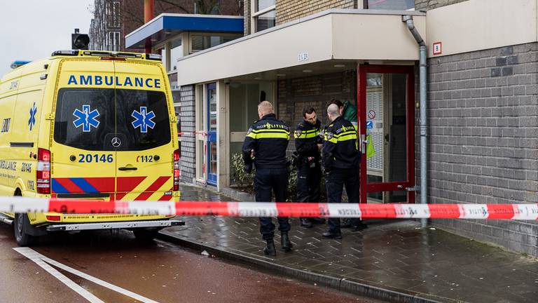 Steekpartij in de Alleenhouderstraat (foto: Jack Brekelmans/Persburo BMS).