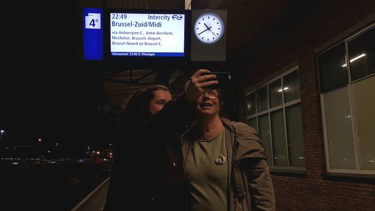 De laaste Beneluxtrein in Roosendaal (foto Dirk Verhoeven)