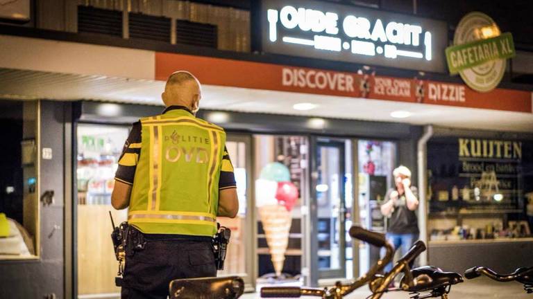 De verdachte (15) is in eerste instantie aangehouden voor de overval op cafetaria Oude Gracht. (Foto: Sem van Rijssel/SQ Vision Mediaprodukties)