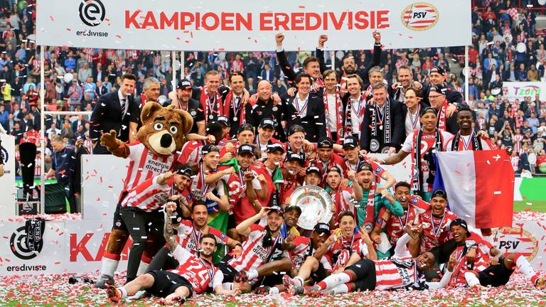 PSV kampioen! (Foto: Martijn de Bie)