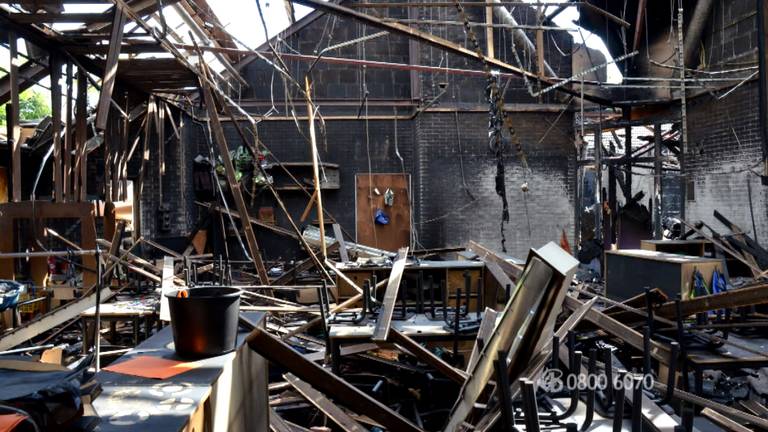 De afgebrande school. (Foto: Omroep Brabant).