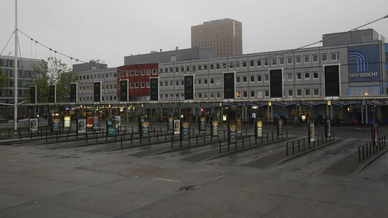 Een verlaten station Eindhoven (Foto: Arno van der Linden),