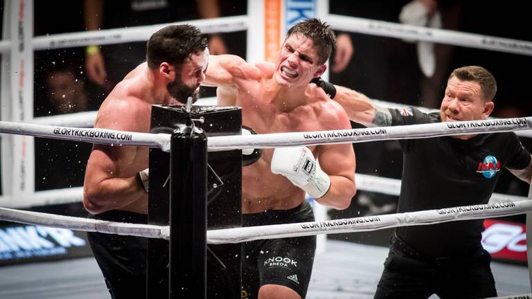 Rico Verhoeven tijdens zijn vorige wereldtitelgevecht (foto: ANP).