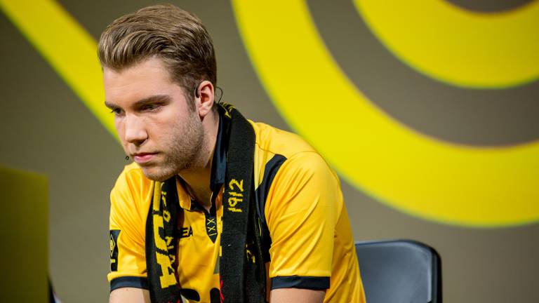 Menno Bouhuijzen heeft zijn eerste seizoen als eSporter erop zitten (foto: FOX Sports/eDivisie).