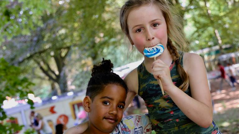 Eten voor jong en oud op Foodstock (foto's: Lobke Kapteijns).