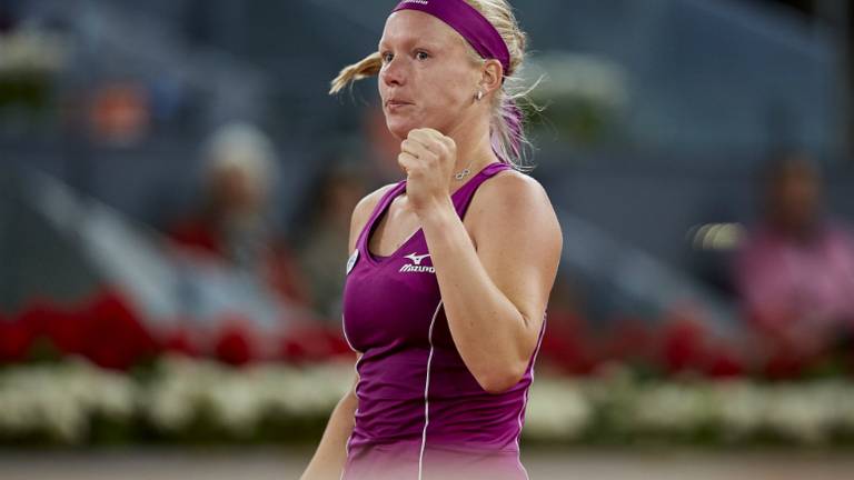 Kiki Bertens viert haar succes in Parijs. (Foto: VI Images)