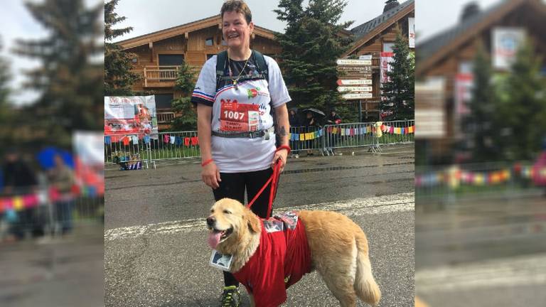 Marion van Art en haar hond Sjors.