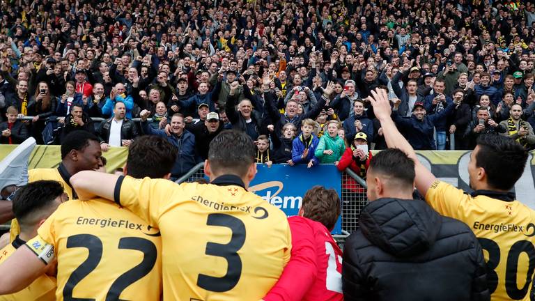NAC Breda speelt komend seizoen twaalf thuiswedstrijden 's avonds (foto: VI Images).
