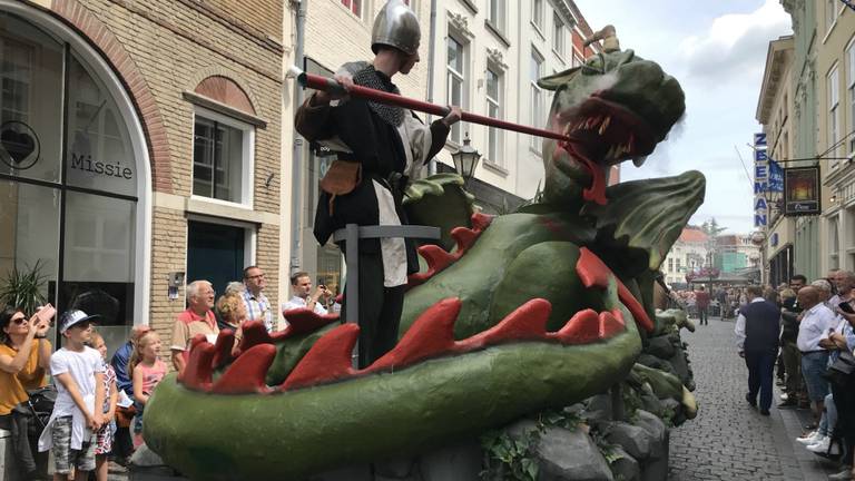 De Maria Ommegang trekt duizenden bezoekers. (foto: Raymond Merkx)