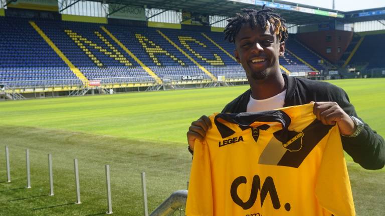 Gregory Leigh tekende een driejarig contract in Breda (foto: NAC).