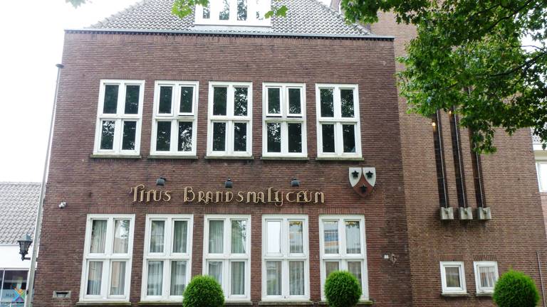 Het Titus Brandsmalyceum. (Foto: Havang(nl)).