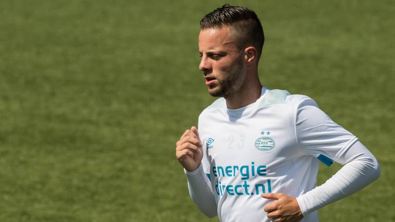 Bart Ramselaar wil een leidersrol op zich gaan nemen bij PSV dit seizoen (VI Images).