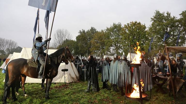 Scènes van de film werden opgenomen in het preHistorisch Dorp in Eindhoven (foto: Karin Kamp)
