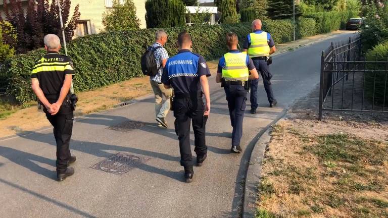 Politie kijkt in Breda even met inbrekersogen