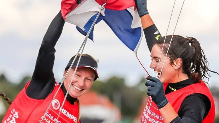 Zeilsters Annemiek Bekkering en Annette Duetz pakken wereldtitel in Aarhus (Foto: Watersportbond)