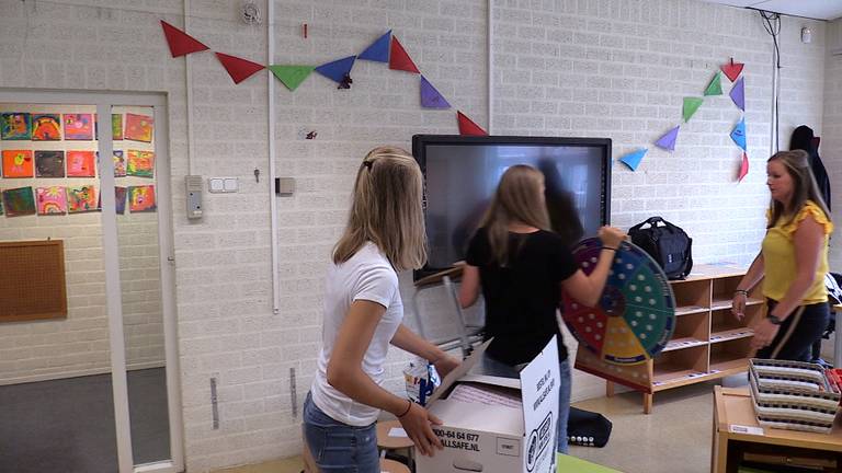 De docenten van basisschool De Cocon zijn al aan het werk