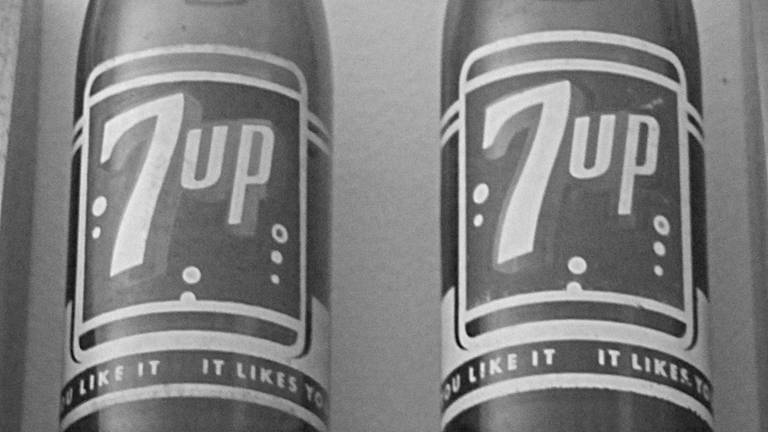 100 liter Seven-Up en lopen op de bodem van de Maas (Foto: Wikimedia).