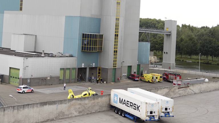 Na het ongeval werd onder meer een traumahelikopter ingezet (archieffoto: Danny van Schijndel).