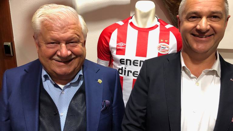 Vader en zoon Verhagen, al dertig jaar lid van de businessclub van PSV.