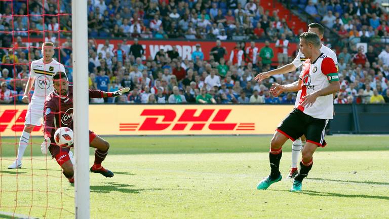 NAC verliest met 4-2 van Feyenoord (foto: VI Images).