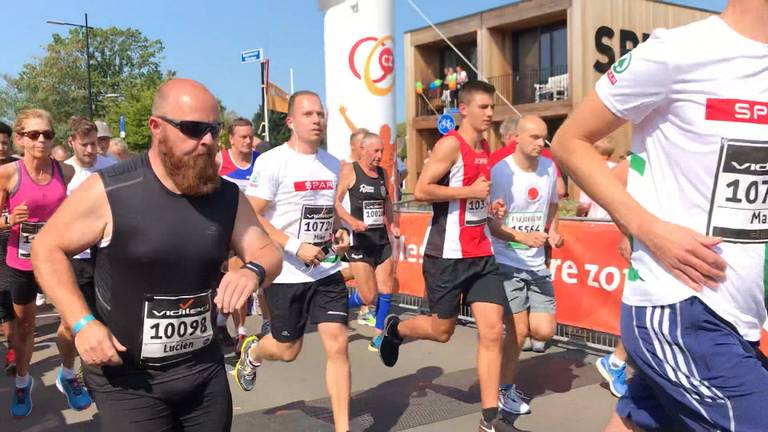 CZ Tilburg Ten Miles: één groot feest. En een beetje afzien