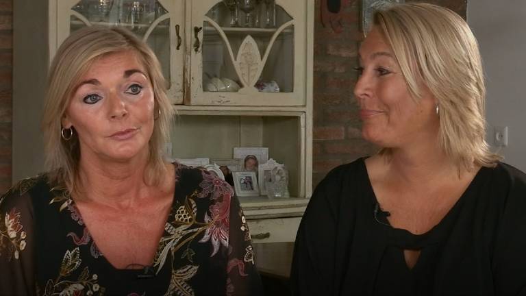 Jolande van Lith en Barbara van Roo uit Den Bosch in Steenrijk Straatarm