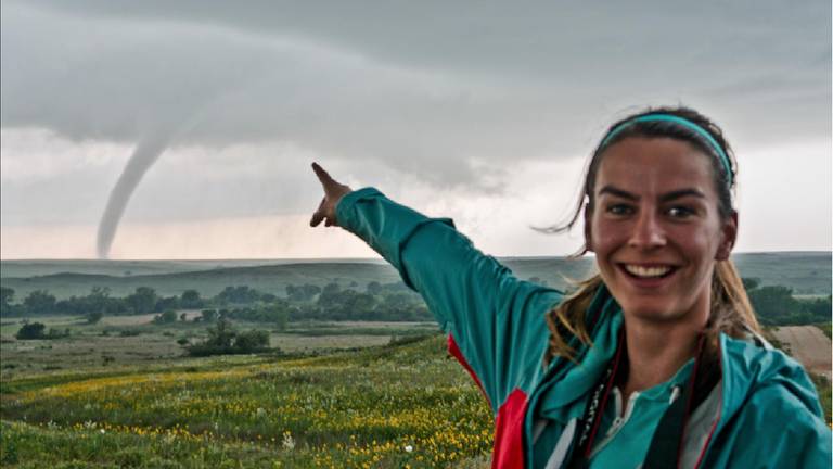 Melody Sturm bij een windhoos. (Archieffoto: Facebook)