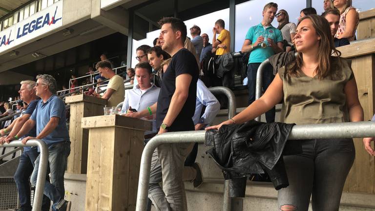 De nieuwe staantribune bij NAC Breda