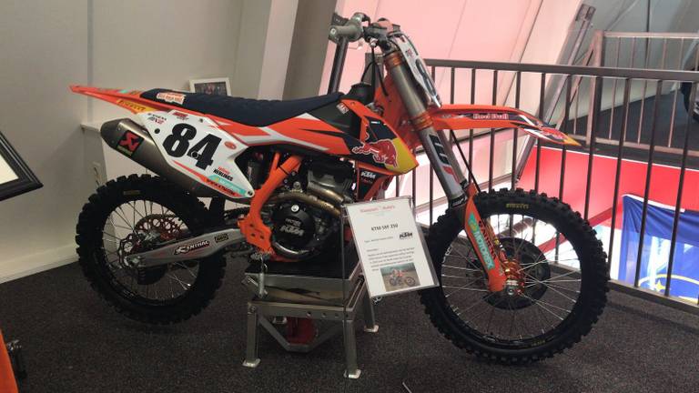 De replica van Herlings MX2-motor die is gebouwd door Jerry Klaaysen