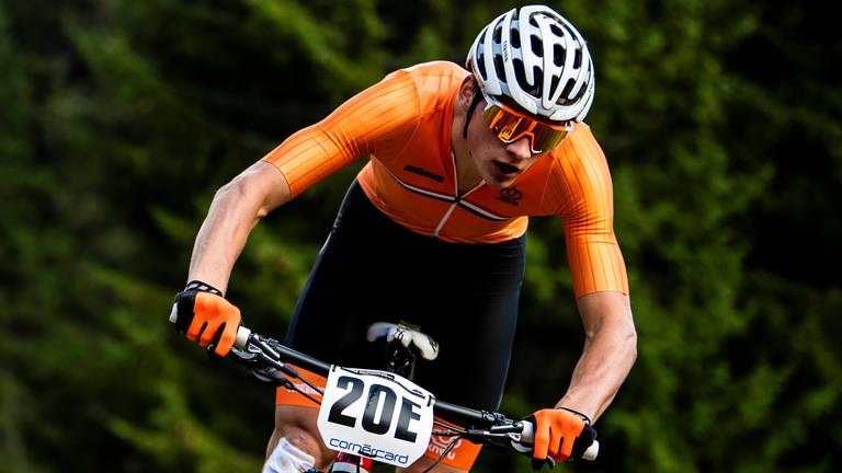 Mathieu van der Poel op het WK mountainbike in Zwitserland (foto: VI Images).