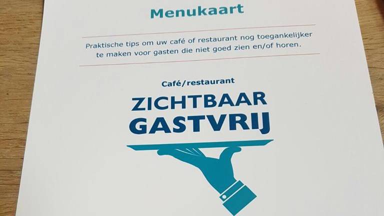 De 'menukaart' met tips voor de restaurants (foto: Josien Damkot)