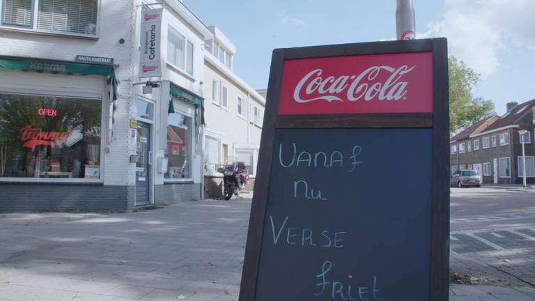 Het reclamebord van Tammy's in Tilburg