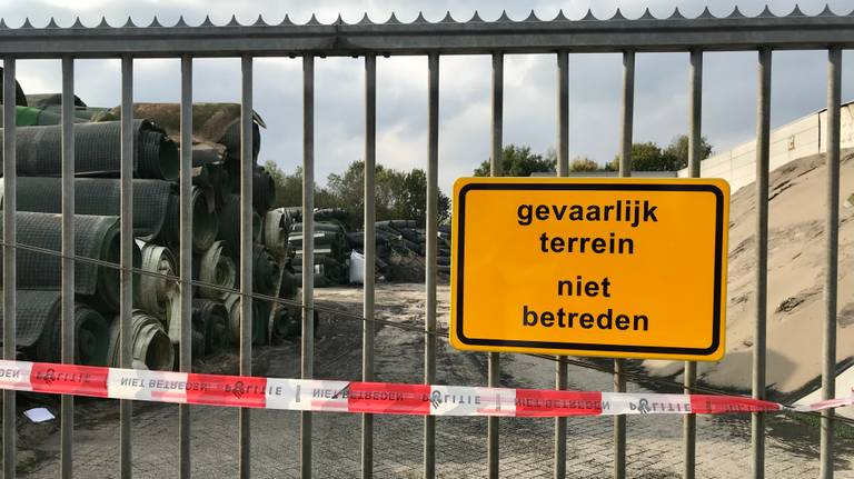 Terrein van TUF is afgesloten. (Foto: Omroep Brabant)