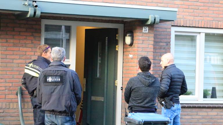 Eén van de woningen waar de politie in oktober 2018 binnenviel (foto: Danny van Schijndel).