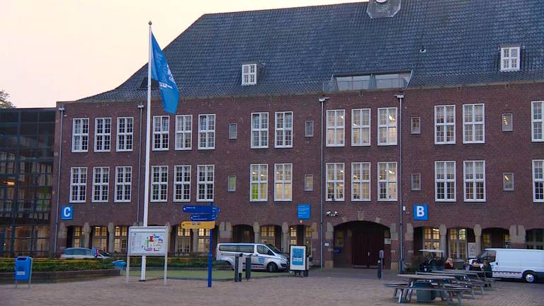 Het Koning Willem I College. (foto: Omroep Brabant).